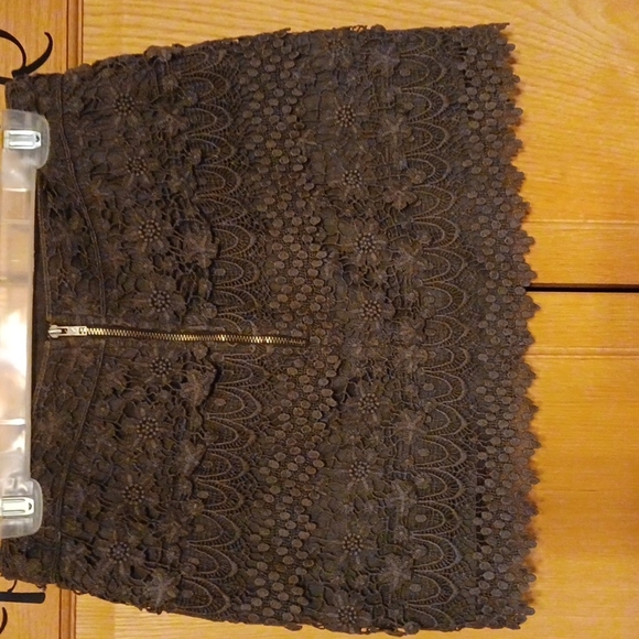 American Eagle skirt Sz. 4 - Picture 3 of 7